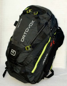 Orotovx Tour30+7. Lots of room, pockets, straps, and ABS.