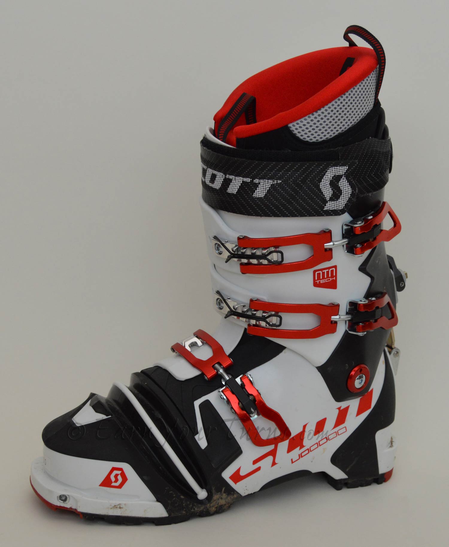 Review: Scott Sports Voodoo NTN - EarnYourTurns